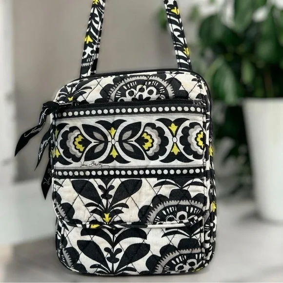 Vera Bradley | Bags | Vera Bradley Black Yellow Fanfare  display picture 2